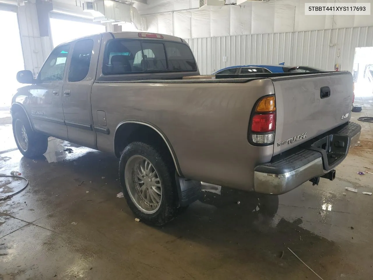 2000 Toyota Tundra Access Cab VIN: 5TBBT441XYS117693 Lot: 66335284