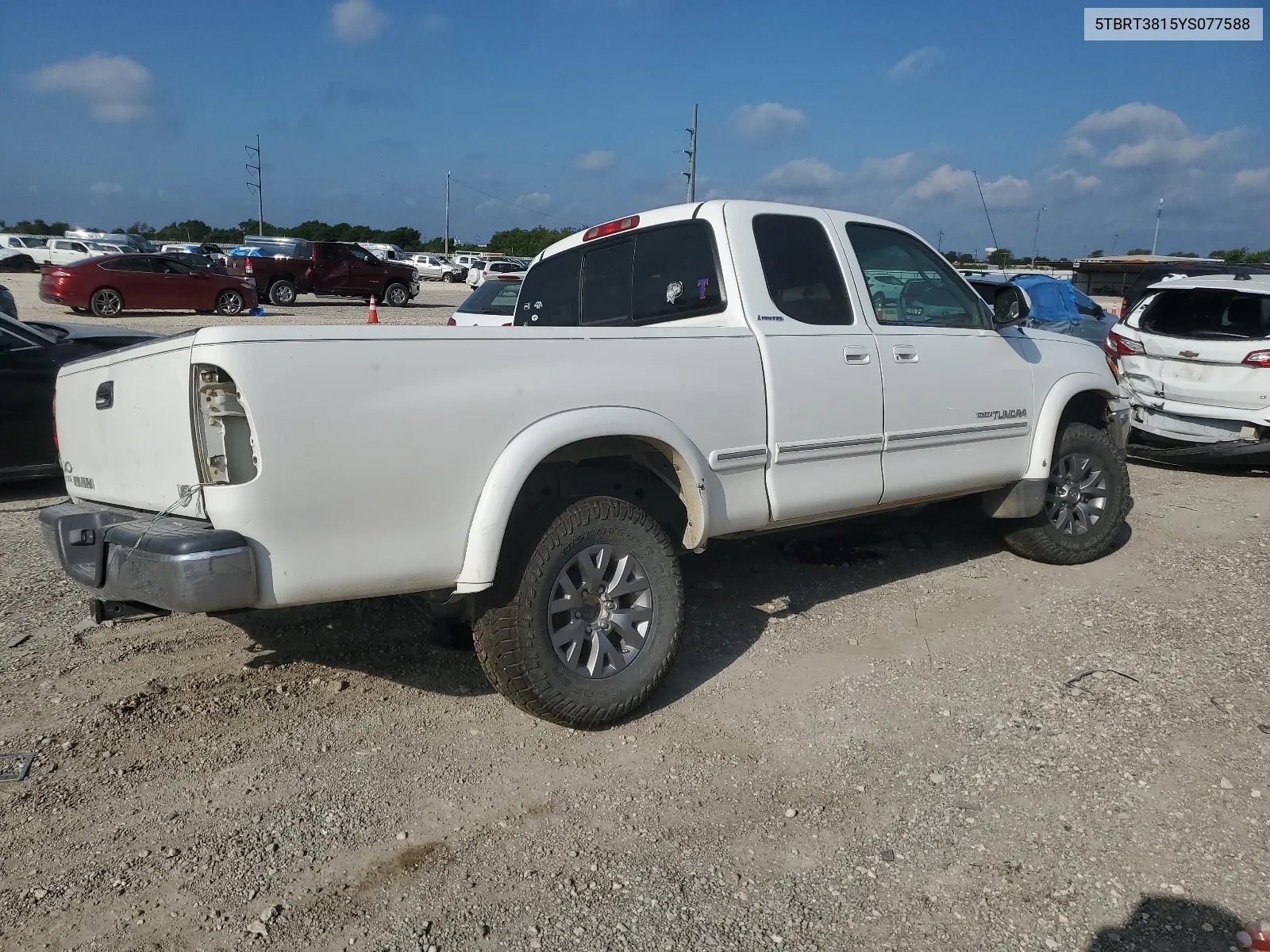 2000 Toyota Tundra Access Cab Limited VIN: 5TBRT3815YS077588 Lot: 66530064