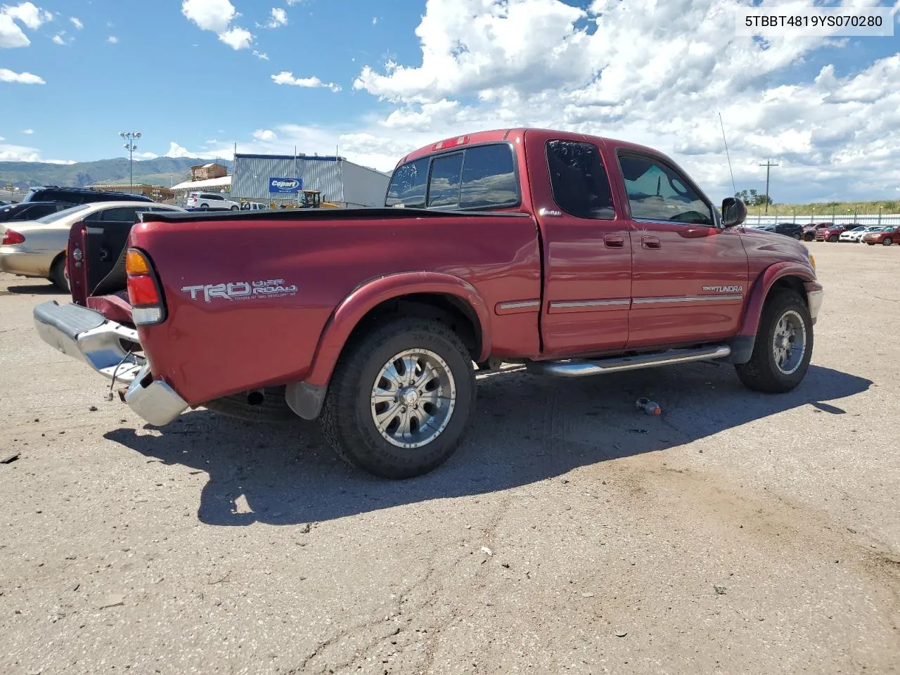 2000 Toyota Tundra Access Cab Limited VIN: 5TBBT4819YS070280 Lot: 68119844