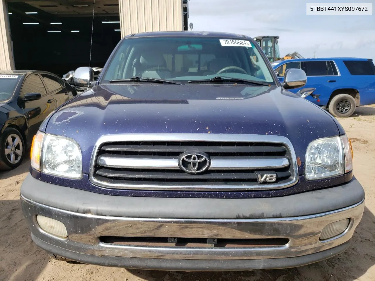 2000 Toyota Tundra Access Cab VIN: 5TBBT441XYS097672 Lot: 70486634