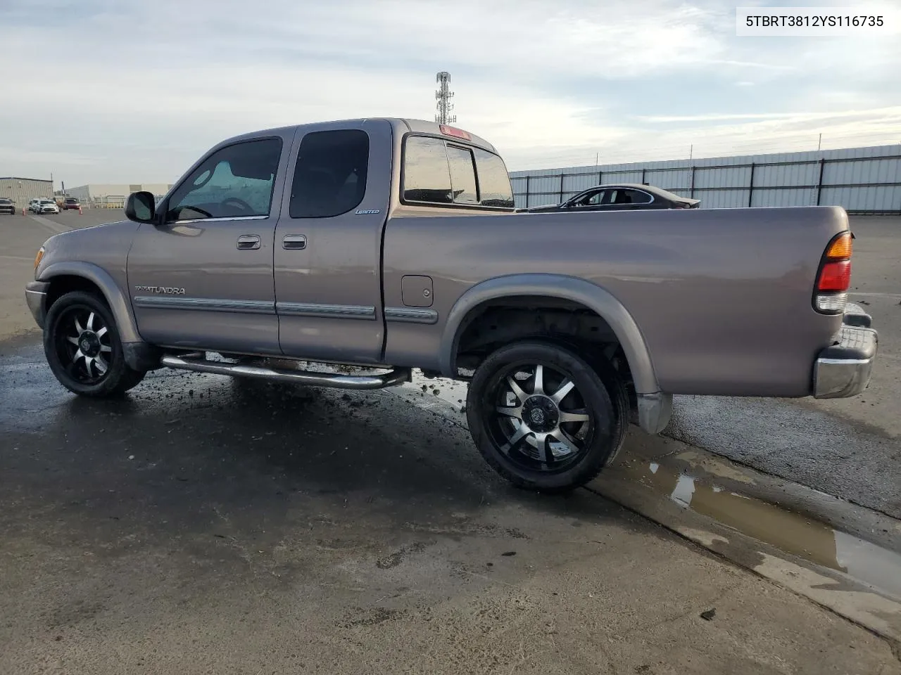 2000 Toyota Tundra Access Cab Limited VIN: 5TBRT3812YS116735 Lot: 71870334