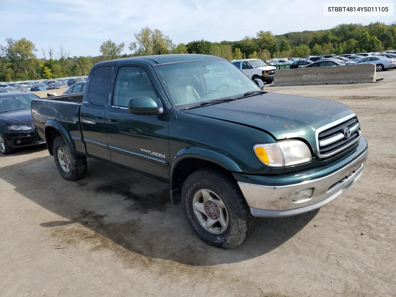 2000 Toyota Tundra Access Cab Limited VIN: 5TBBT4814YS011105 Lot: 72067314