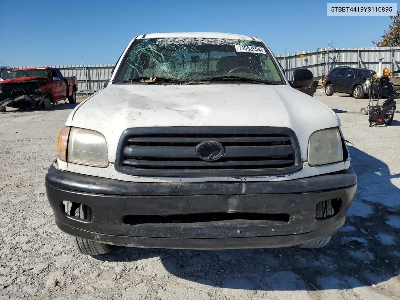 2000 Toyota Tundra Access Cab VIN: 5TBBT4419YS110895 Lot: 74693504