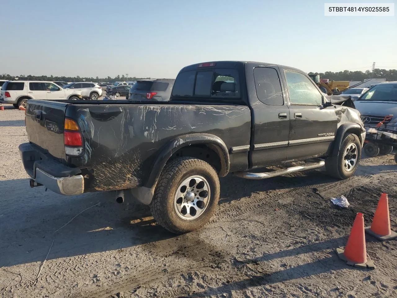 2000 Toyota Tundra Access Cab Limited VIN: 5TBBT4814YS025585 Lot: 75182144