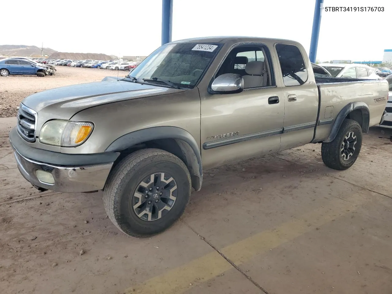 2001 Toyota Tundra Access Cab VIN: 5TBRT34191S176703 Lot: 78541234