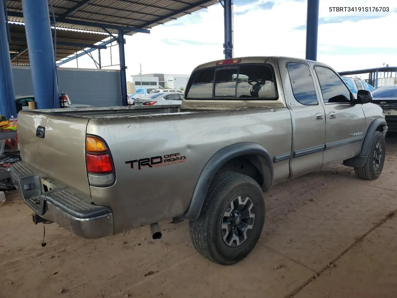 2001 Toyota Tundra Access Cab VIN: 5TBRT34191S176703 Lot: 78541234