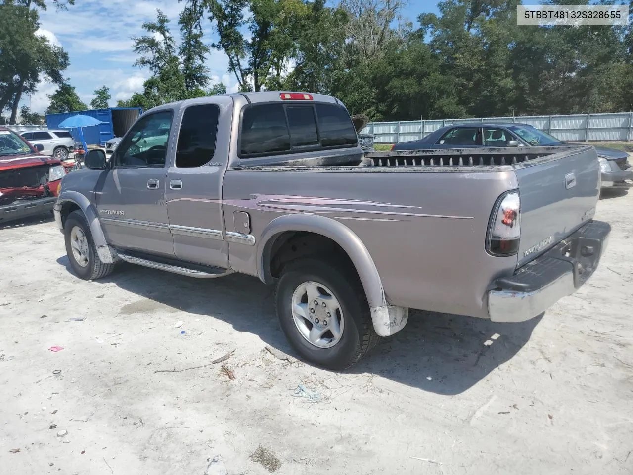 2002 Toyota Tundra Access Cab Limited VIN: 5TBBT48132S328655 Lot: 74176064