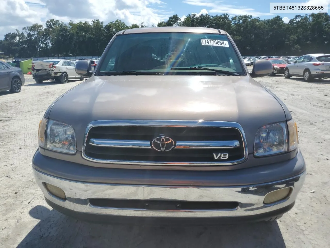 2002 Toyota Tundra Access Cab Limited VIN: 5TBBT48132S328655 Lot: 74176064