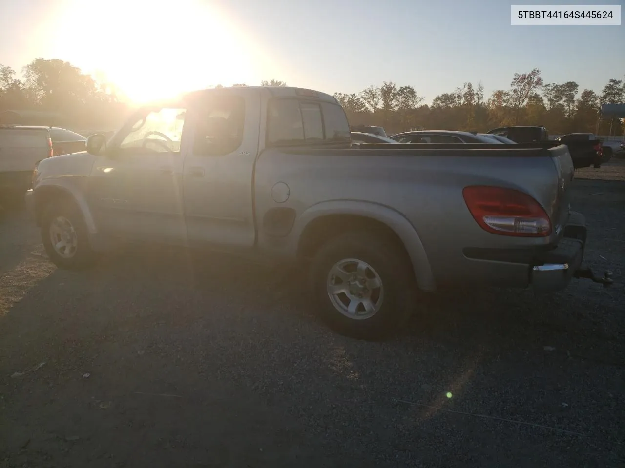 2004 Toyota Tundra Access Cab Sr5 VIN: 5TBBT44164S445624 Lot: 77277924