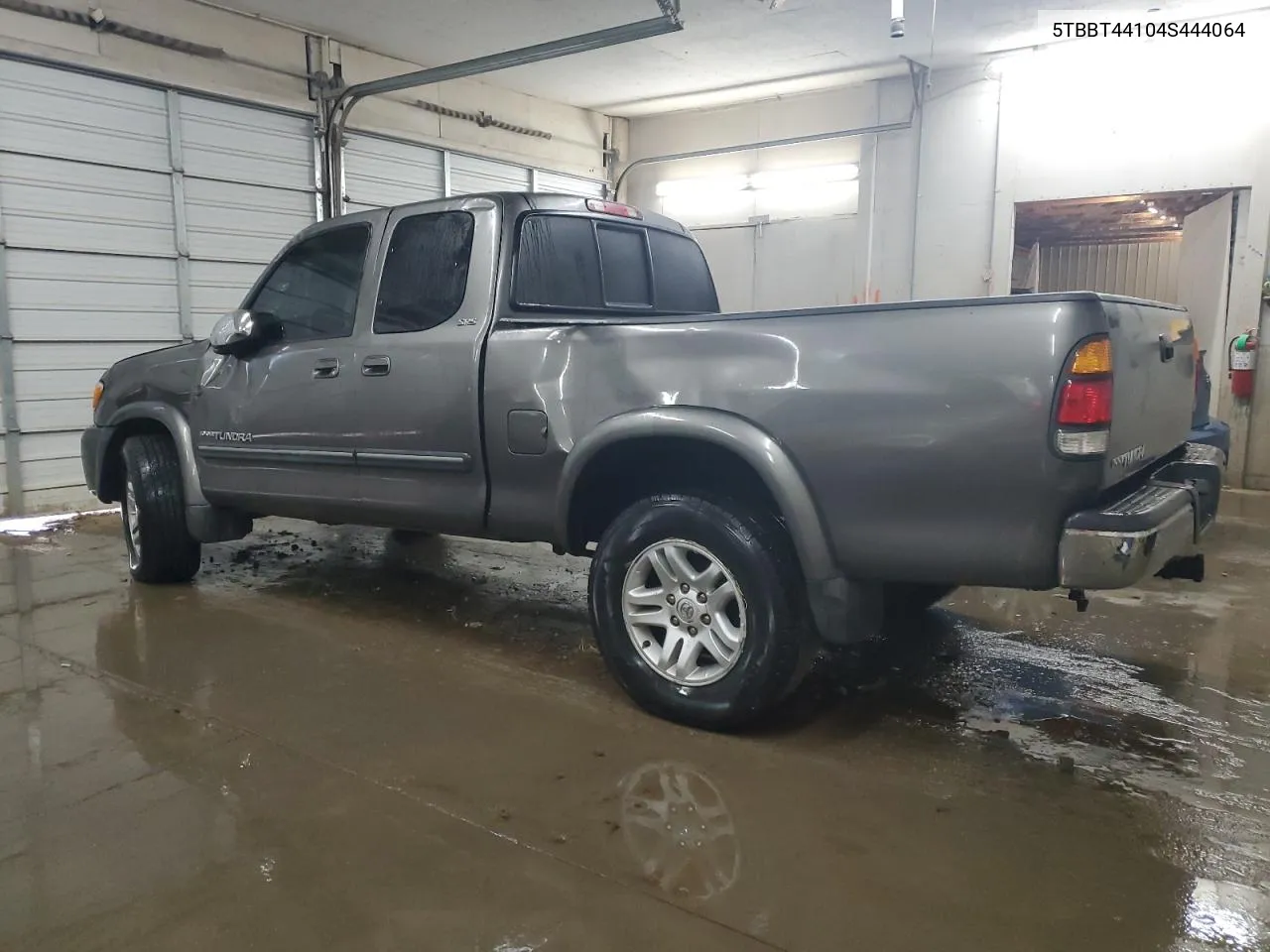 2004 Toyota Tundra Access Cab Sr5 VIN: 5TBBT44104S444064 Lot: 78193714