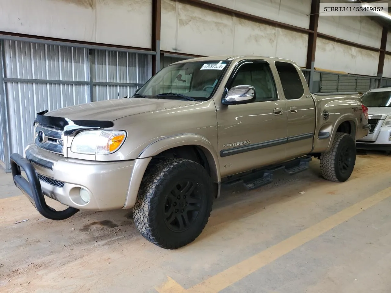 2005 Toyota Tundra Access Cab Sr5 VIN: 5TBRT34145S469852 Lot: 67692504