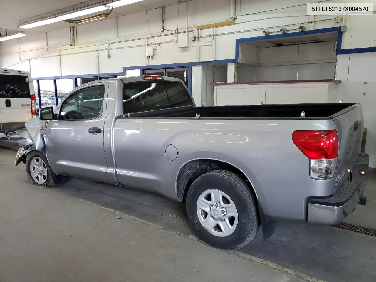 2007 Toyota Tundra VIN: 5TFLT52137X004570 Lot: 69809314