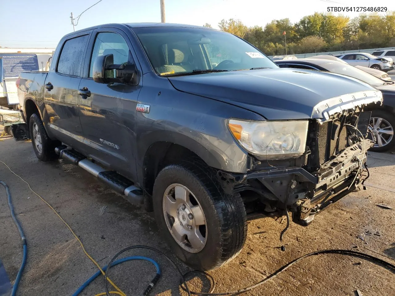 2007 Toyota Tundra Crewmax Sr5 VIN: 5TBDV54127S486829 Lot: 76494394