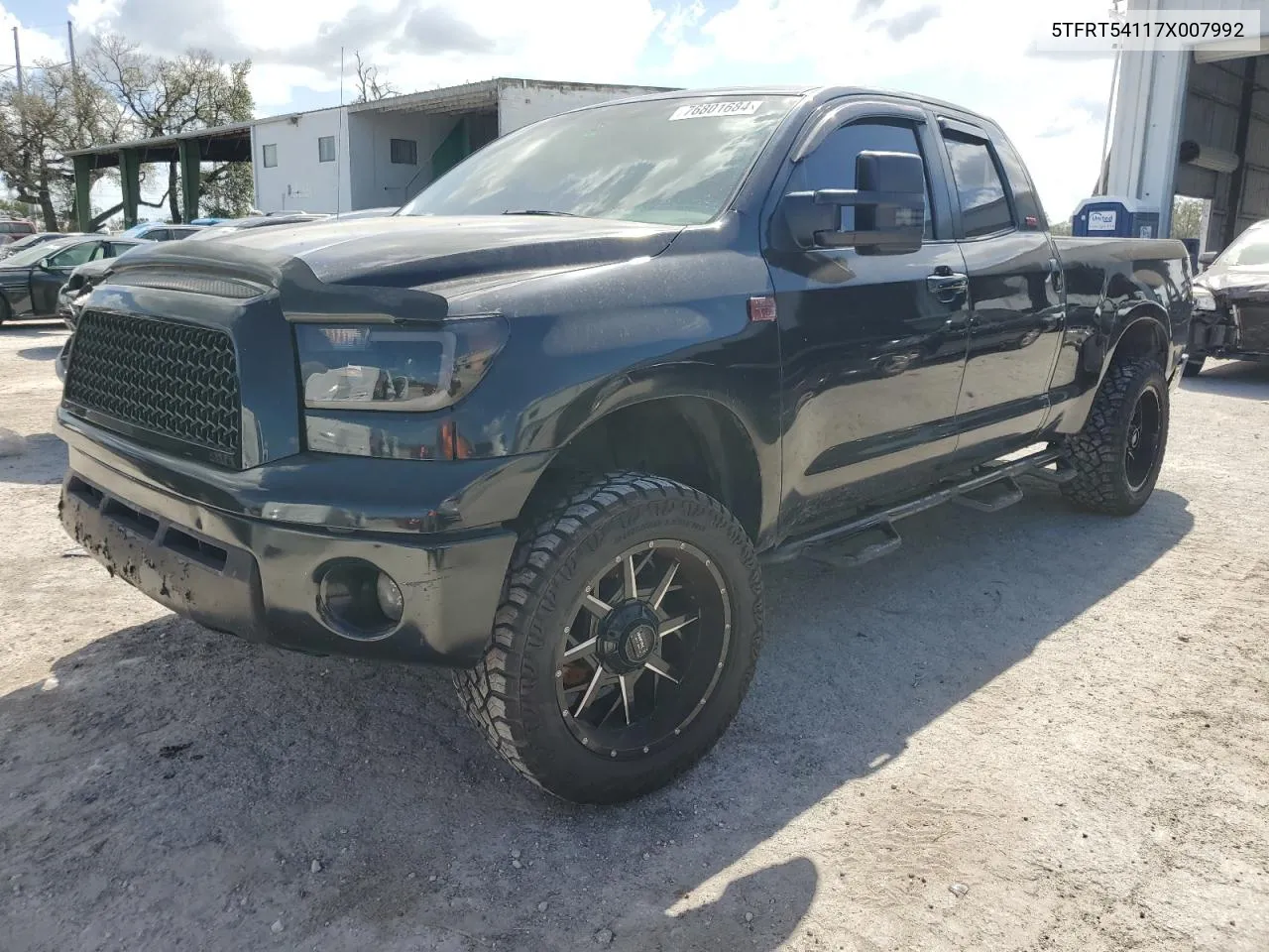 2007 Toyota Tundra Double Cab Sr5 VIN: 5TFRT54117X007992 Lot: 76801684