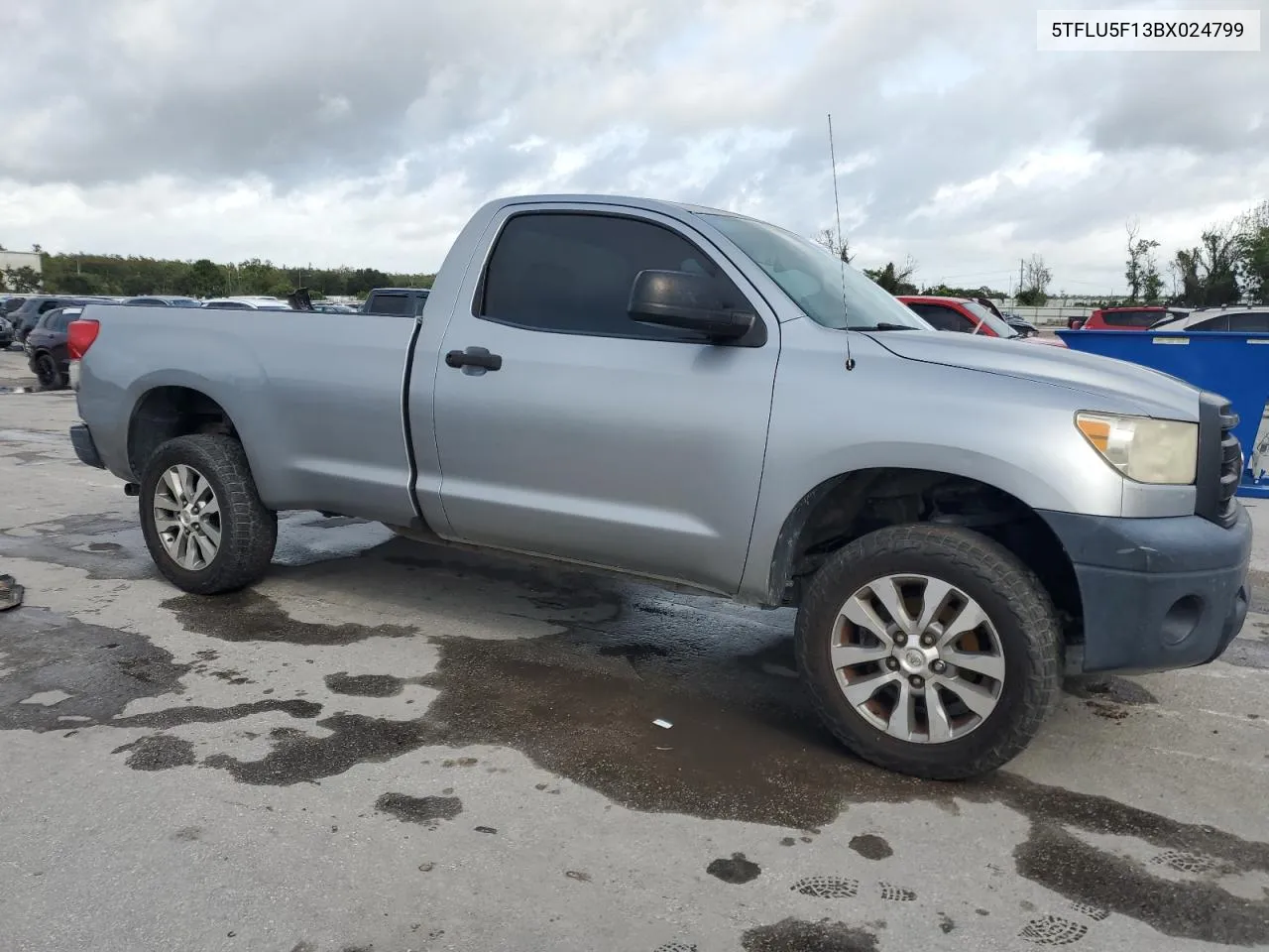 2011 Toyota Tundra VIN: 5TFLU5F13BX024799 Lot: 70188574