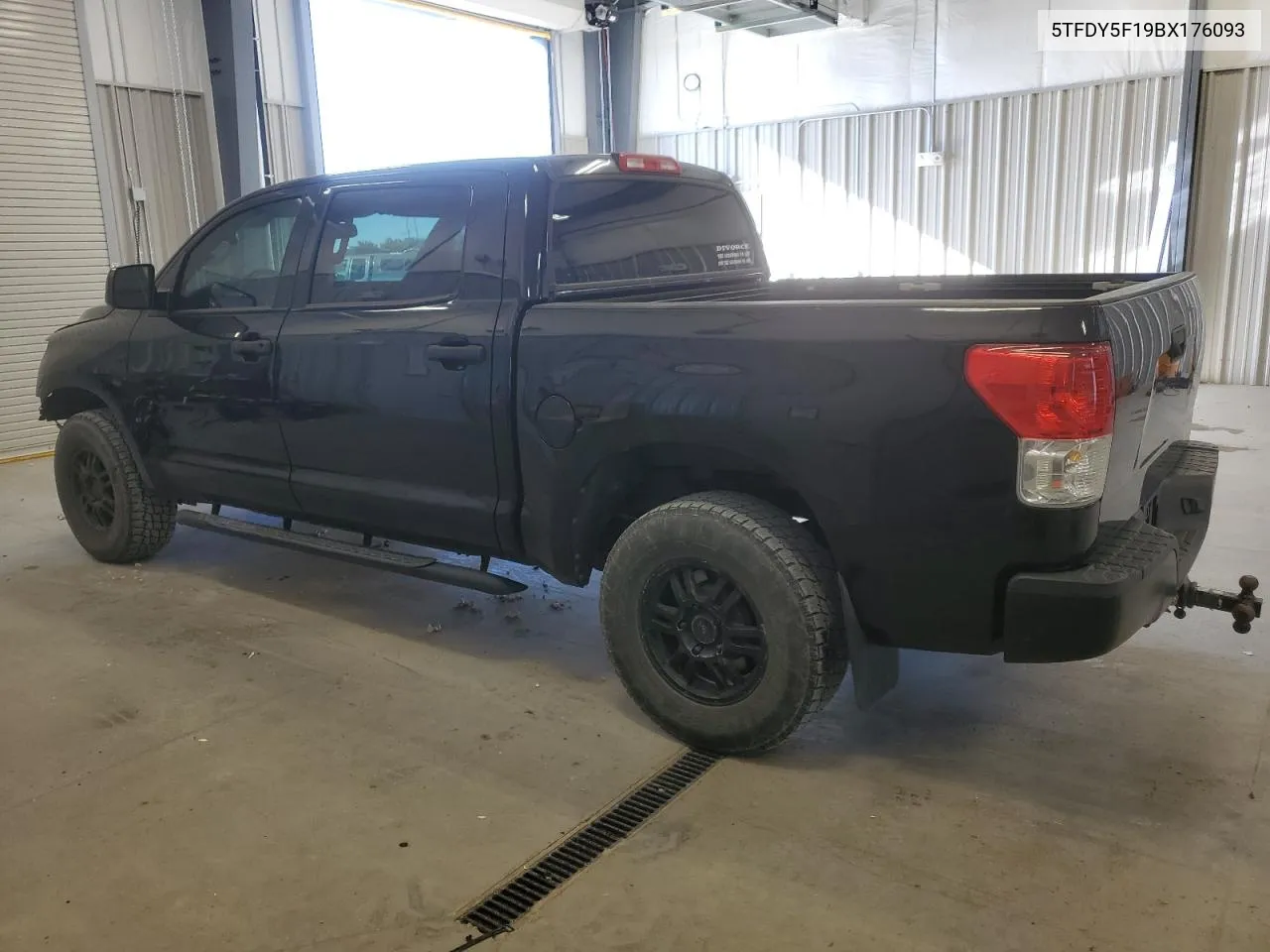 2011 Toyota Tundra Crewmax Sr5 VIN: 5TFDY5F19BX176093 Lot: 73559264