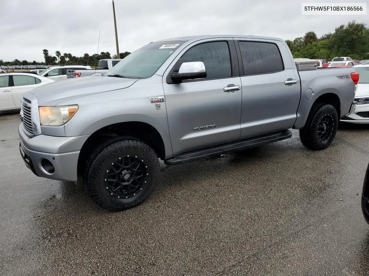 2011 Toyota Tundra Crewmax Limited VIN: 5TFHW5F10BX186566 Lot: 74668304