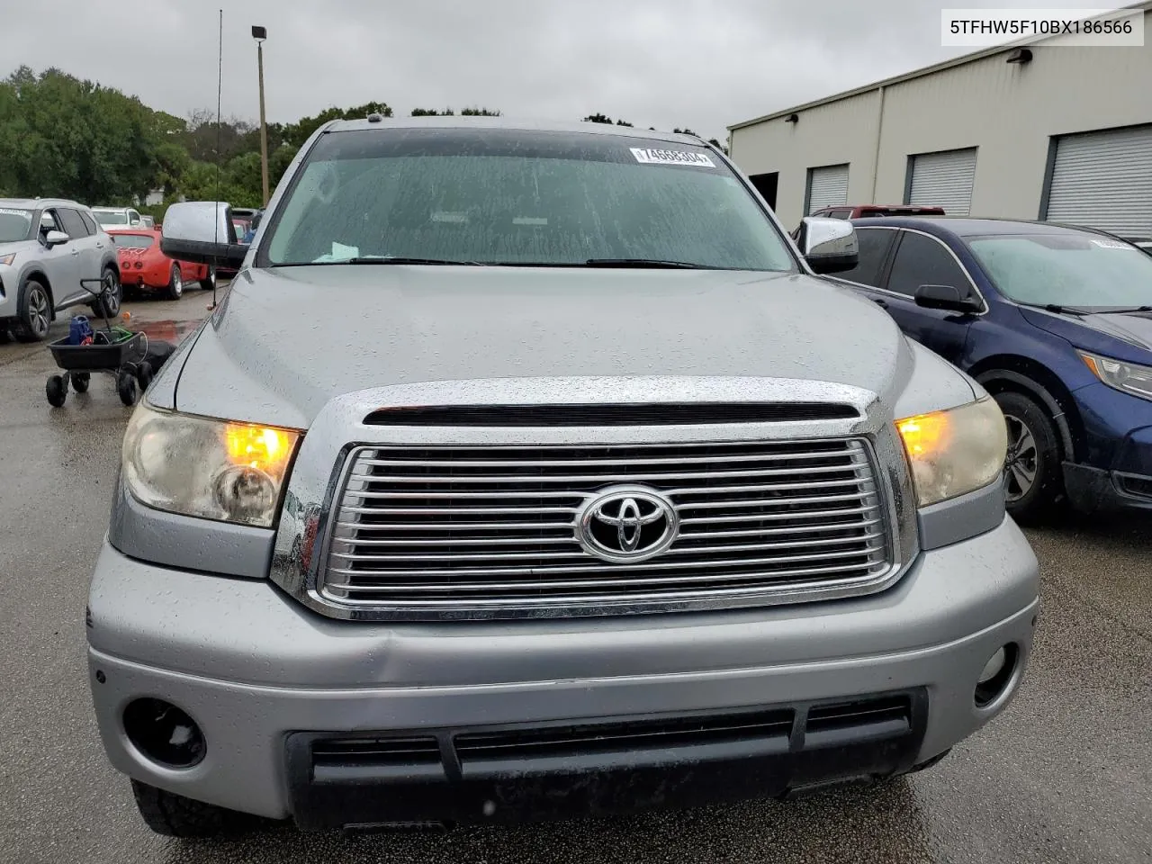 2011 Toyota Tundra Crewmax Limited VIN: 5TFHW5F10BX186566 Lot: 74668304