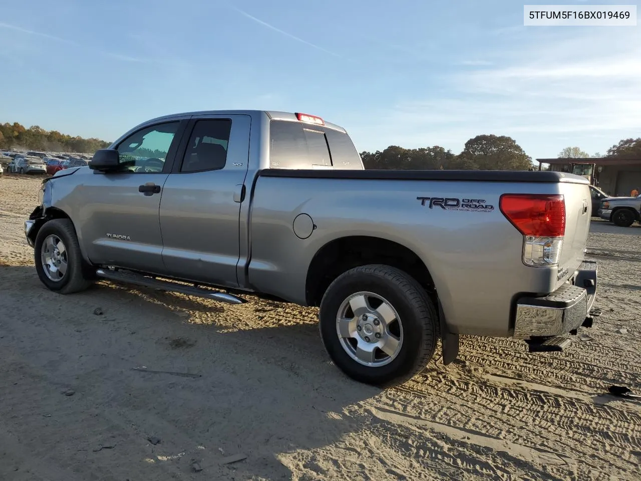 5TFUM5F16BX019469 2011 Toyota Tundra Double Cab Sr5