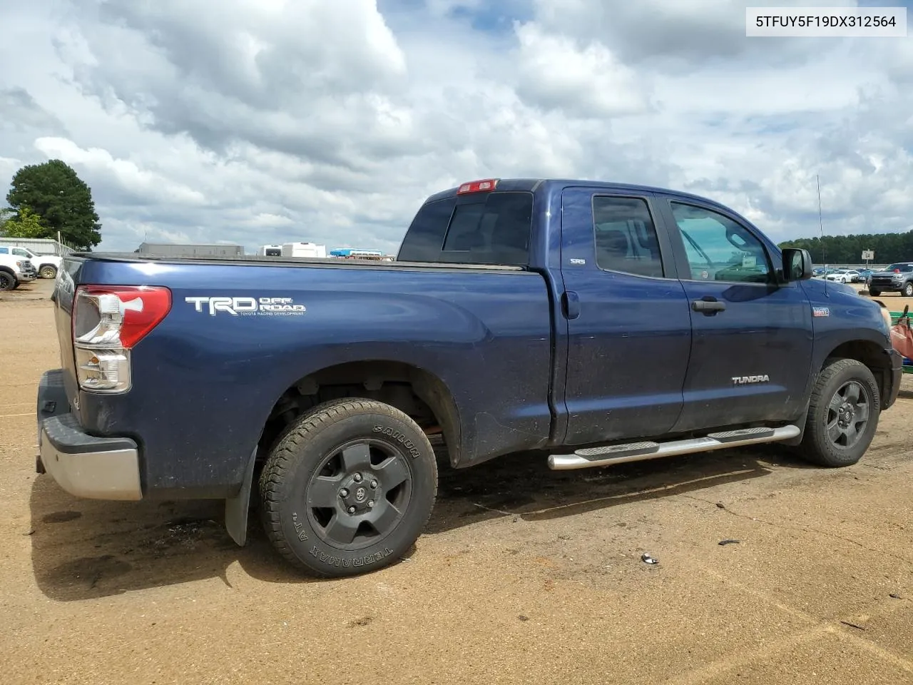 5TFUY5F19DX312564 2013 Toyota Tundra Double Cab Sr5