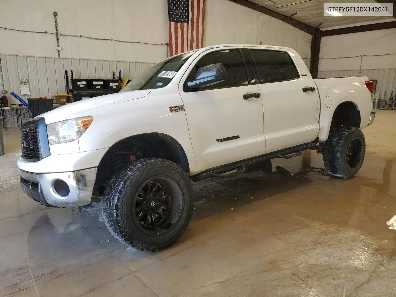 2013 Toyota Tundra Crewmax Limited VIN: 5TFFY5F12DX142041 Lot: 76142964