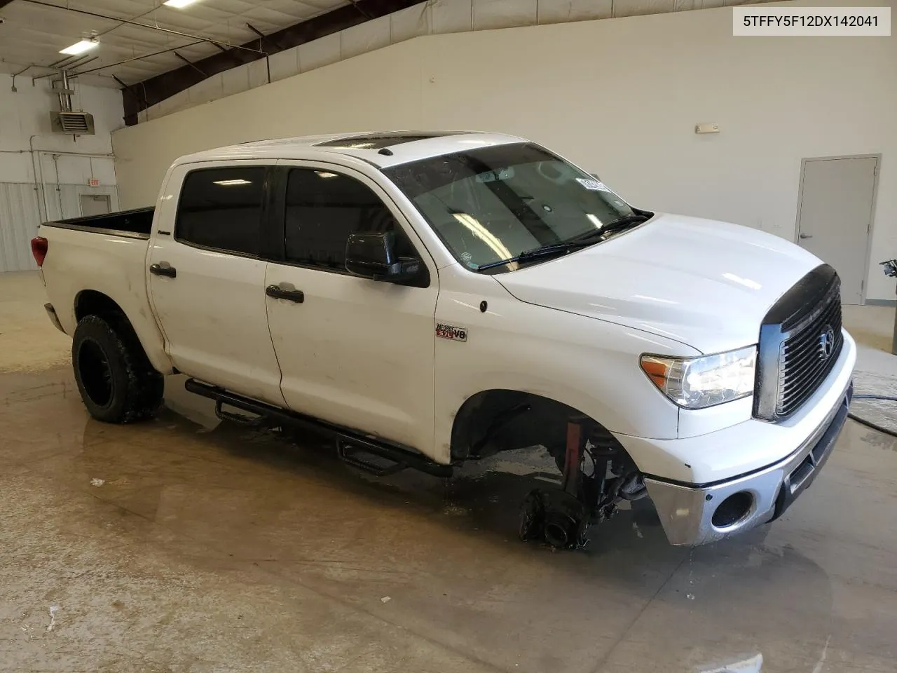 2013 Toyota Tundra Crewmax Limited VIN: 5TFFY5F12DX142041 Lot: 76142964