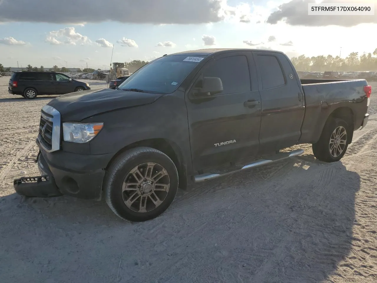 2013 Toyota Tundra Double Cab Sr5 VIN: 5TFRM5F17DX064090 Lot: 76810454