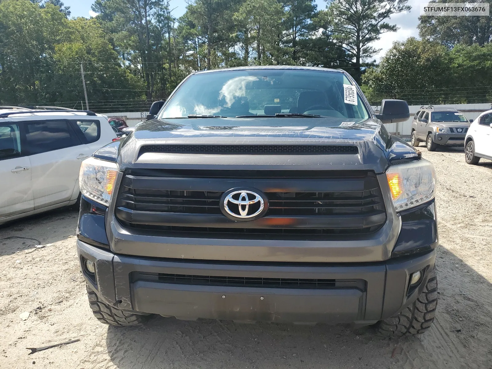 5TFUM5F13FX063676 2015 Toyota Tundra Double Cab Sr