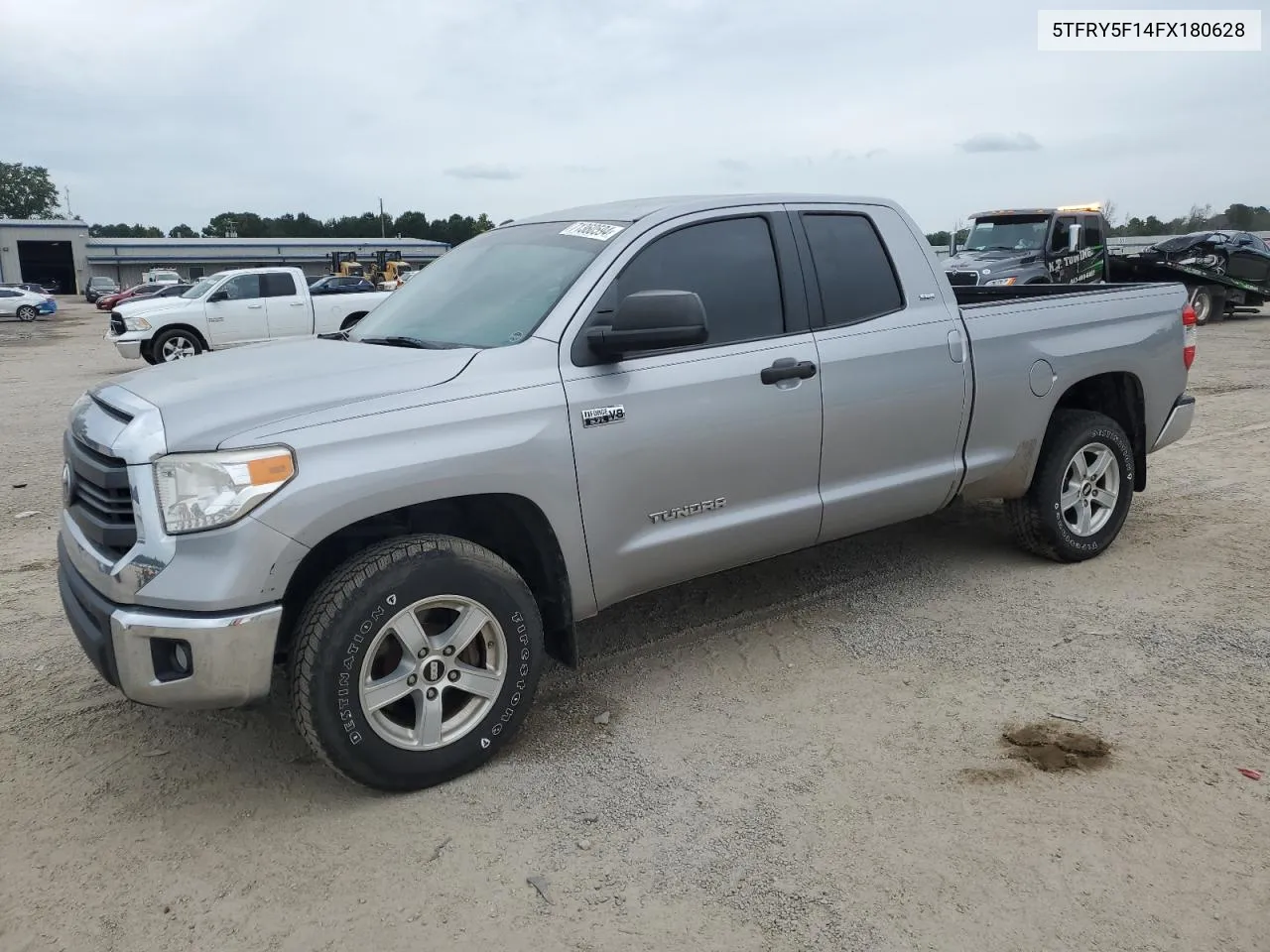 5TFRY5F14FX180628 2015 Toyota Tundra Double Cab Sr