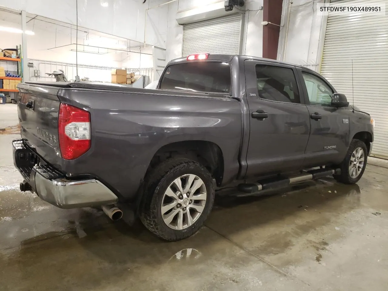 2016 Toyota Tundra Crewmax Sr5 VIN: 5TFDW5F19GX489951 Lot: 70687504