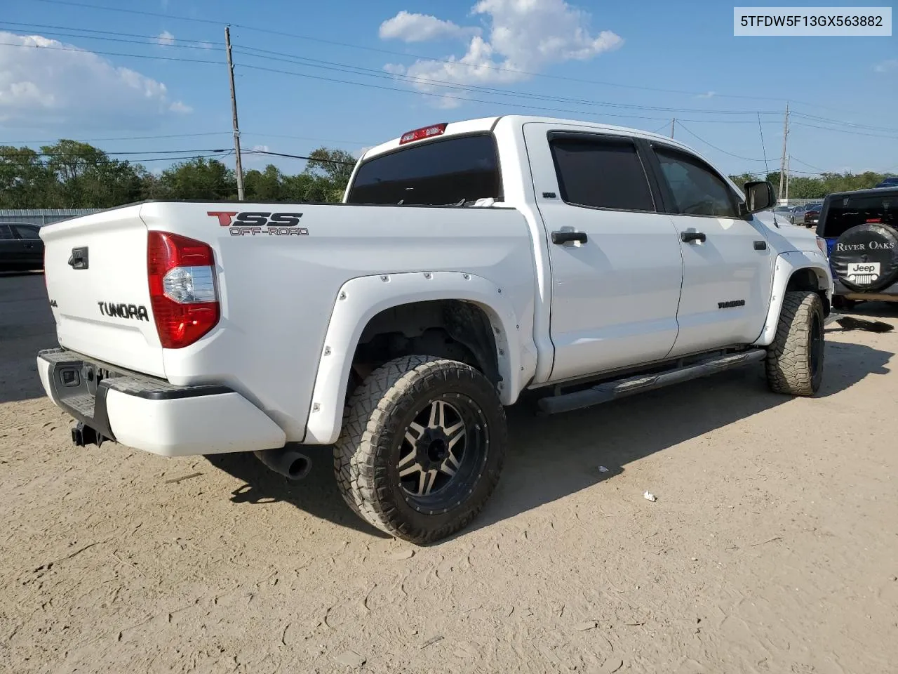 5TFDW5F13GX563882 2016 Toyota Tundra Crewmax Sr5