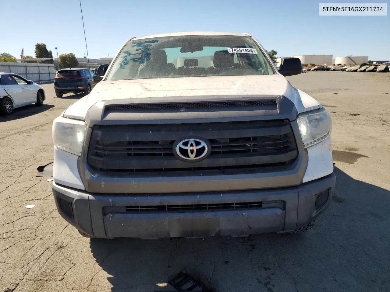 2016 Toyota Tundra Sr VIN: 5TFNY5F16GX211734 Lot: 74691404