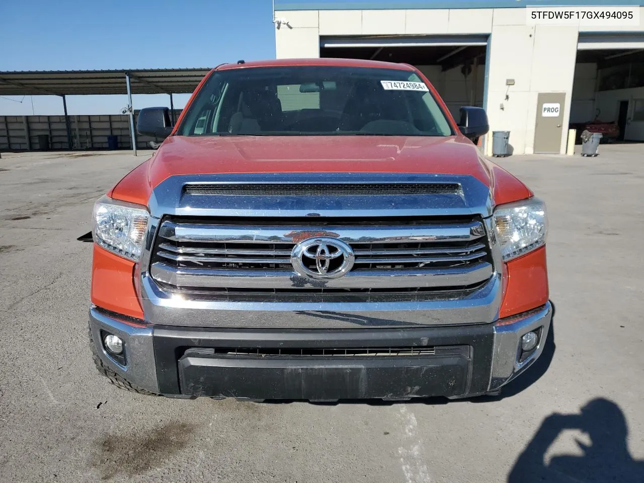 5TFDW5F17GX494095 2016 Toyota Tundra Crewmax Sr5