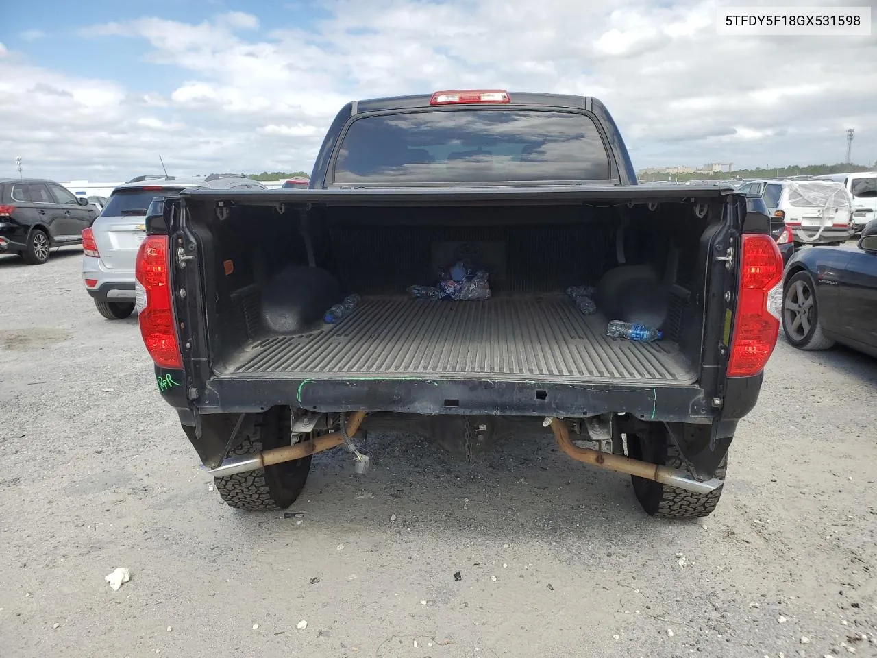 5TFDY5F18GX531598 2016 Toyota Tundra Crewmax Sr5