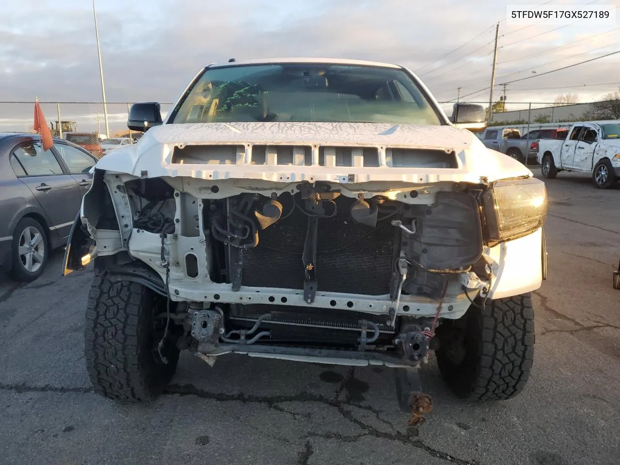 5TFDW5F17GX527189 2016 Toyota Tundra Crewmax Sr5