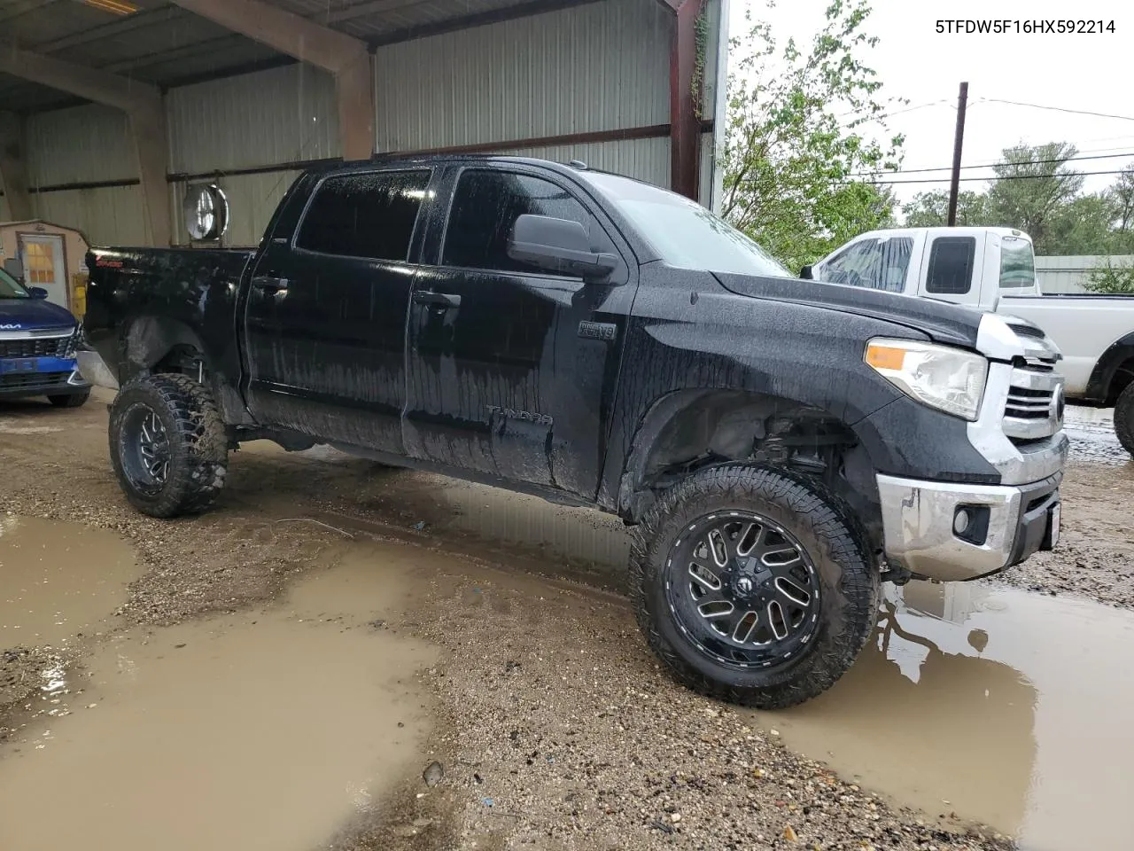 2017 Toyota Tundra Crewmax Sr5 VIN: 5TFDW5F16HX592214 Lot: 63333974