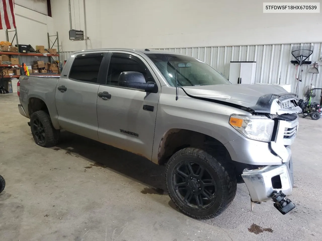 2017 Toyota Tundra Crewmax Sr5 VIN: 5TFDW5F18HX670539 Lot: 64368064