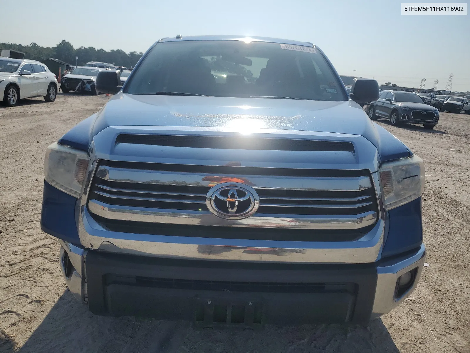 5TFEM5F11HX116902 2017 Toyota Tundra Crewmax Sr5