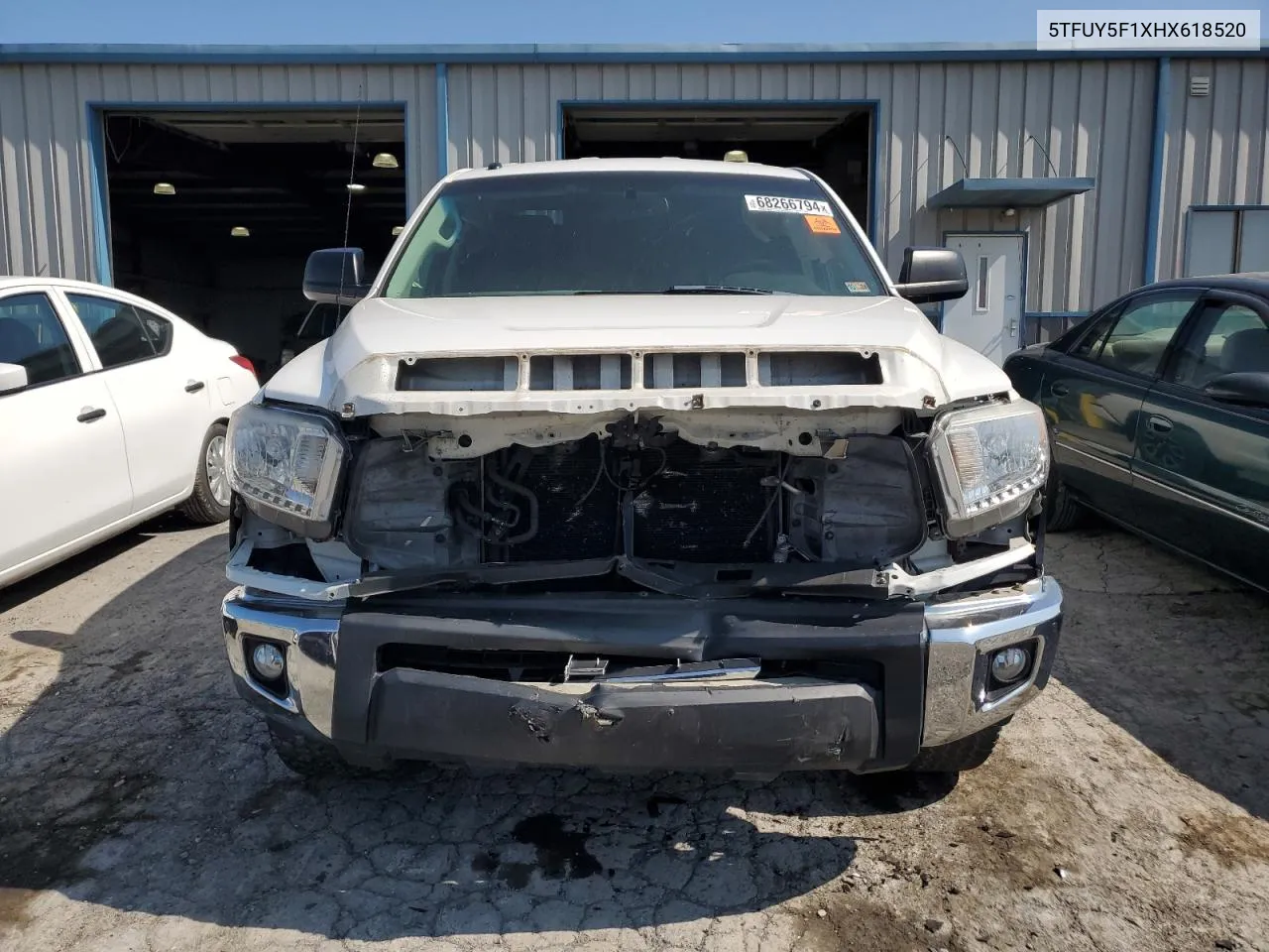 5TFUY5F1XHX618520 2017 Toyota Tundra Double Cab Sr