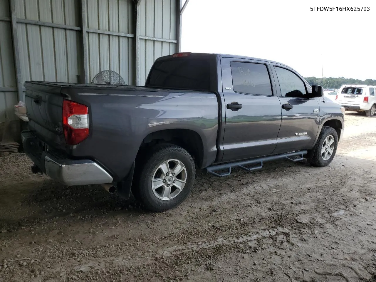 2017 Toyota Tundra Crewmax Sr5 VIN: 5TFDW5F16HX625793 Lot: 70440394