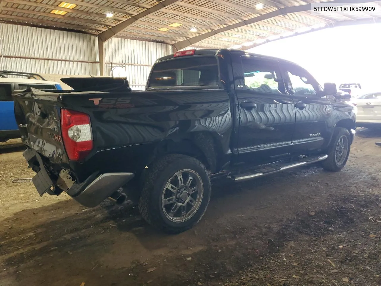 2017 Toyota Tundra Crewmax Sr5 VIN: 5TFDW5F1XHX599909 Lot: 70929964