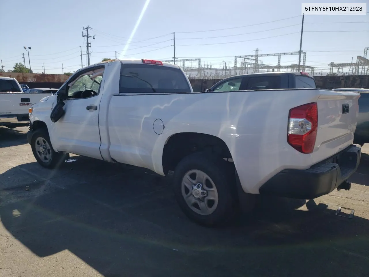 2017 Toyota Tundra Sr VIN: 5TFNY5F10HX212928 Lot: 71732574