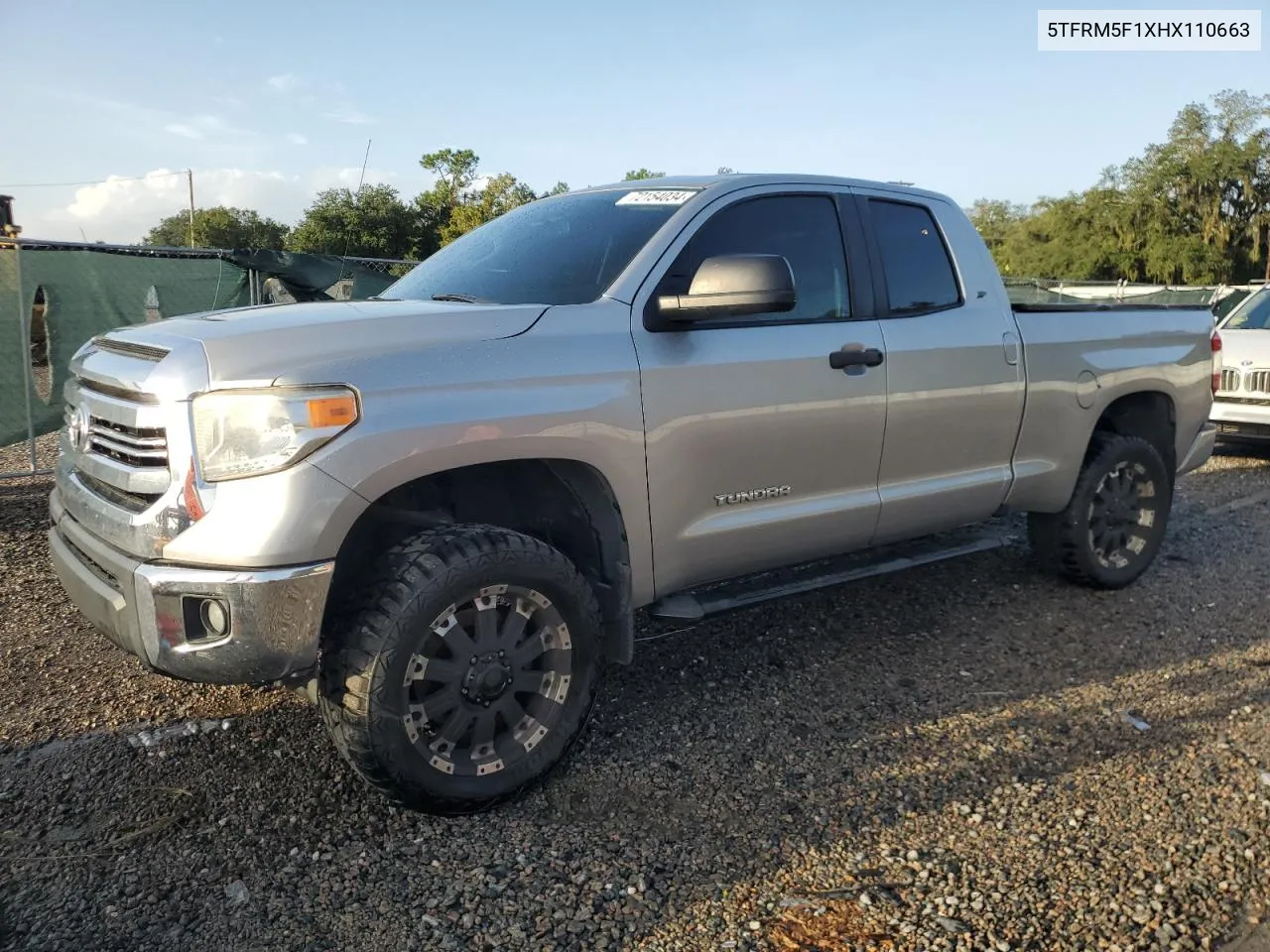 5TFRM5F1XHX110663 2017 Toyota Tundra Double Cab Sr