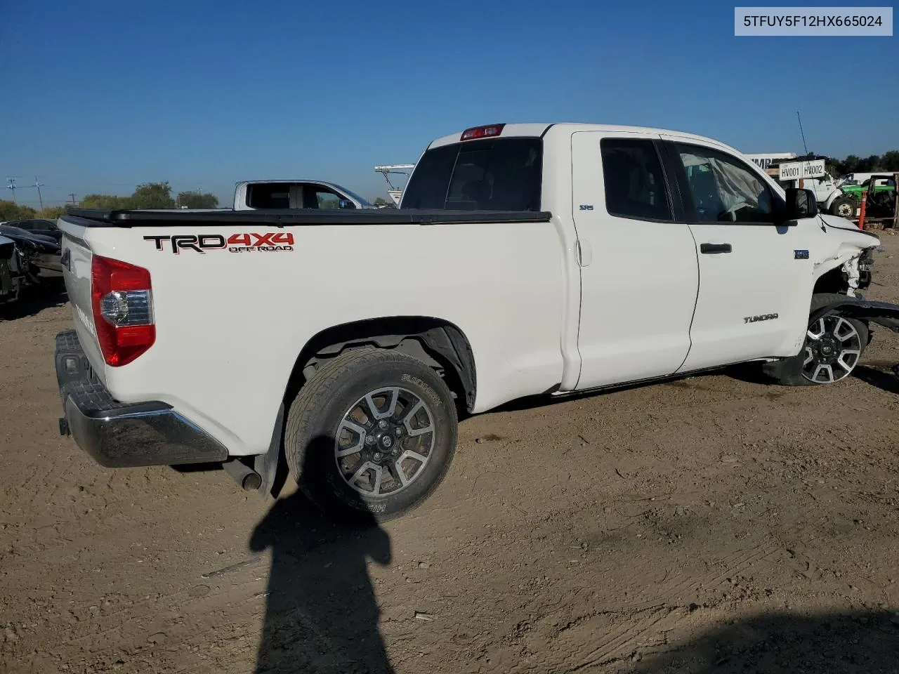 5TFUY5F12HX665024 2017 Toyota Tundra Double Cab Sr