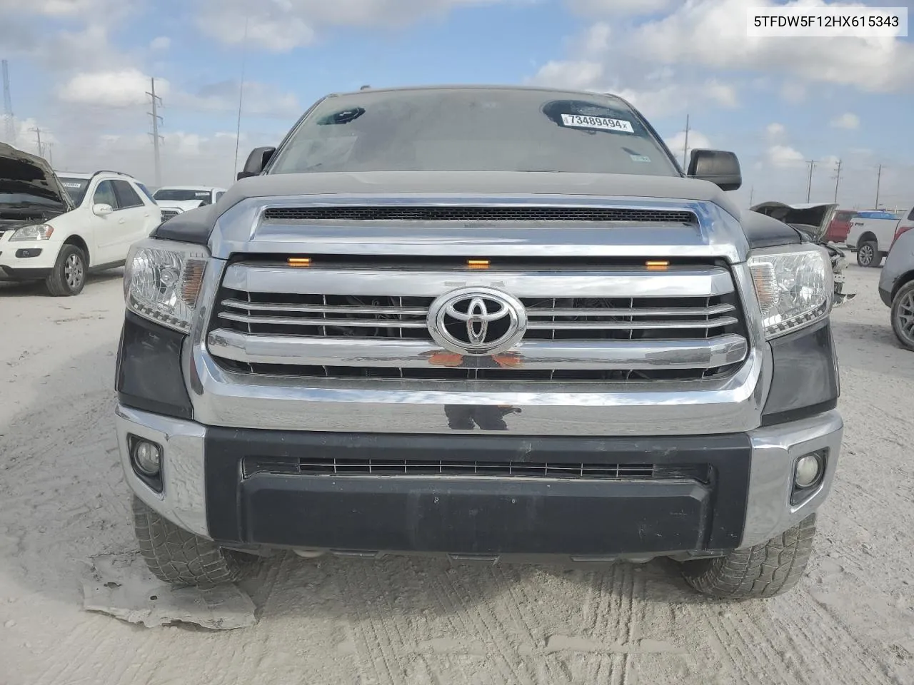 5TFDW5F12HX615343 2017 Toyota Tundra Crewmax Sr5