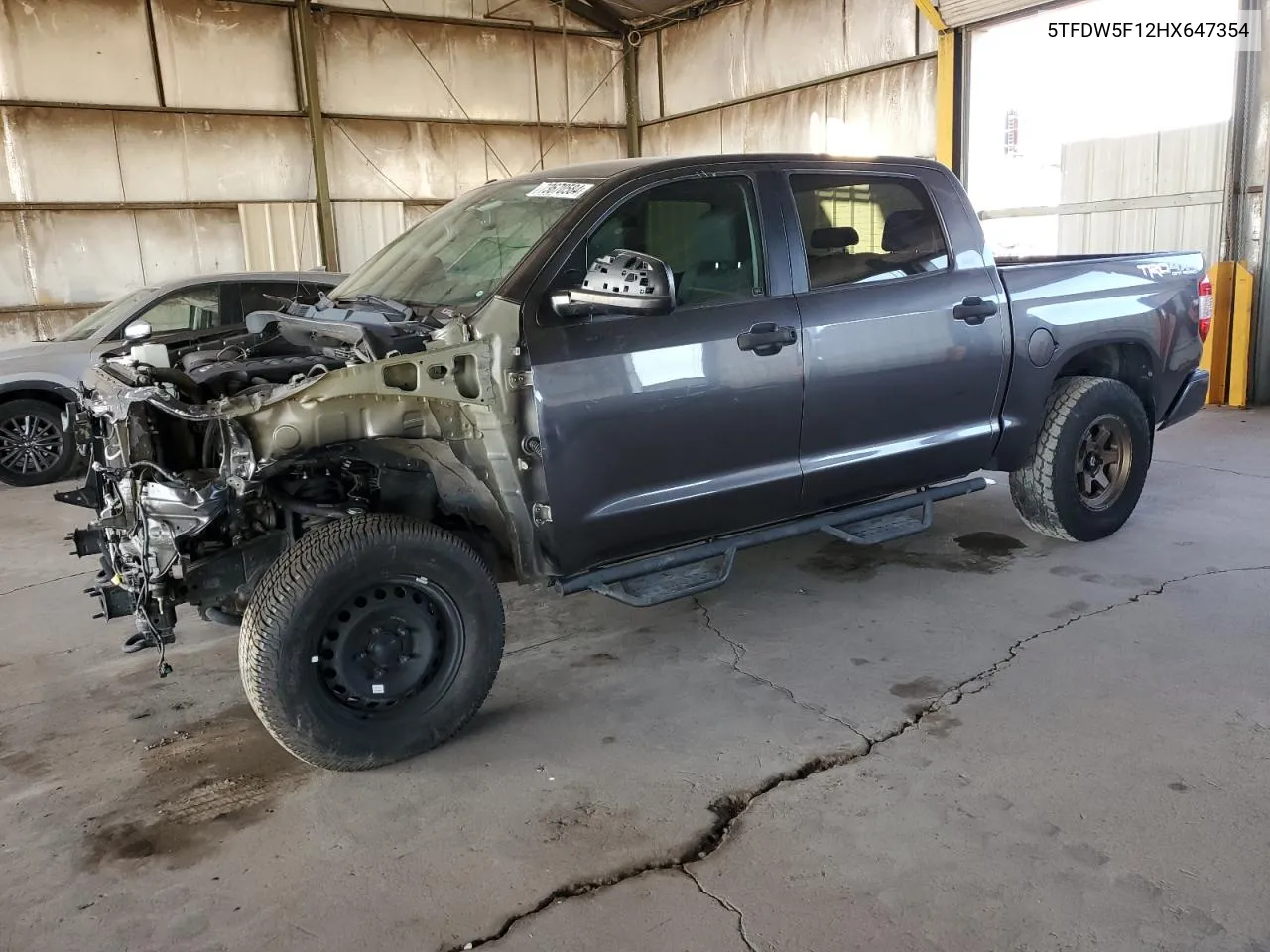 5TFDW5F12HX647354 2017 Toyota Tundra Crewmax Sr5