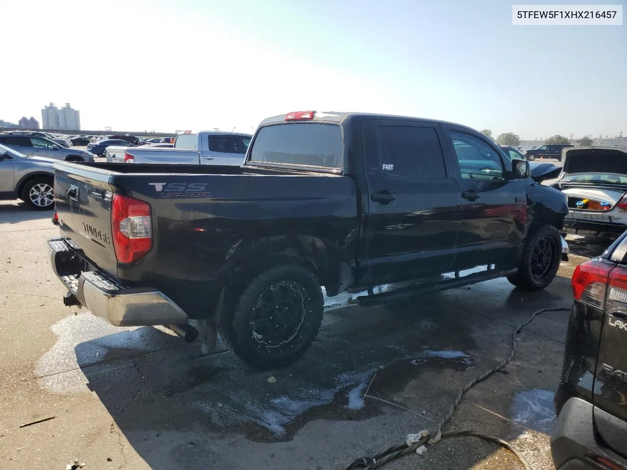 5TFEW5F1XHX216457 2017 Toyota Tundra Crewmax Sr5