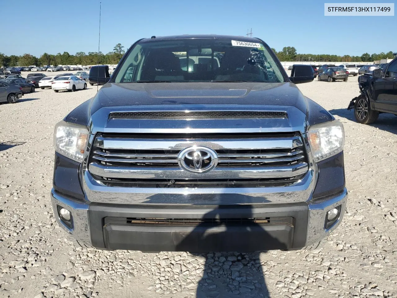 5TFRM5F13HX117499 2017 Toyota Tundra Double Cab Sr