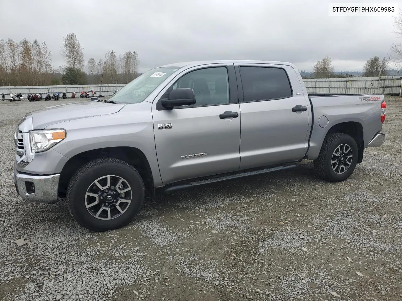 2017 Toyota Tundra Crewmax Sr5 VIN: 5TFDY5F19HX609985 Lot: 76749744