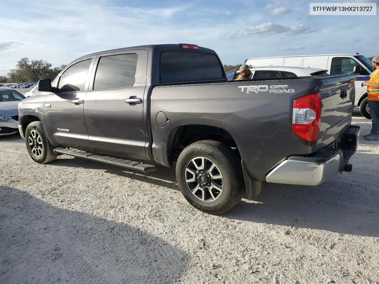 5TFFW5F13HX213727 2017 Toyota Tundra Crewmax Limited